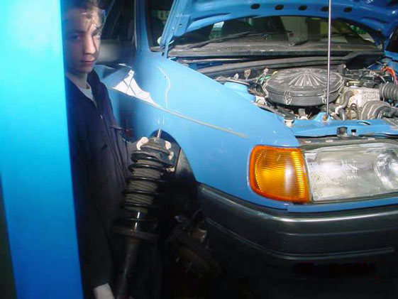 Blue Ford Sierra 2008